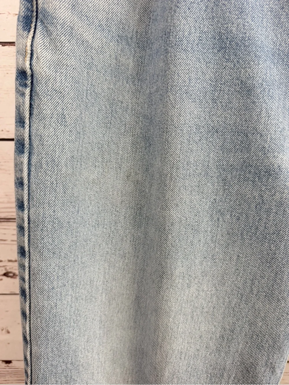 Levi's 550 Relaxed Fit Light Wash Men's Jeans 36 x 32
